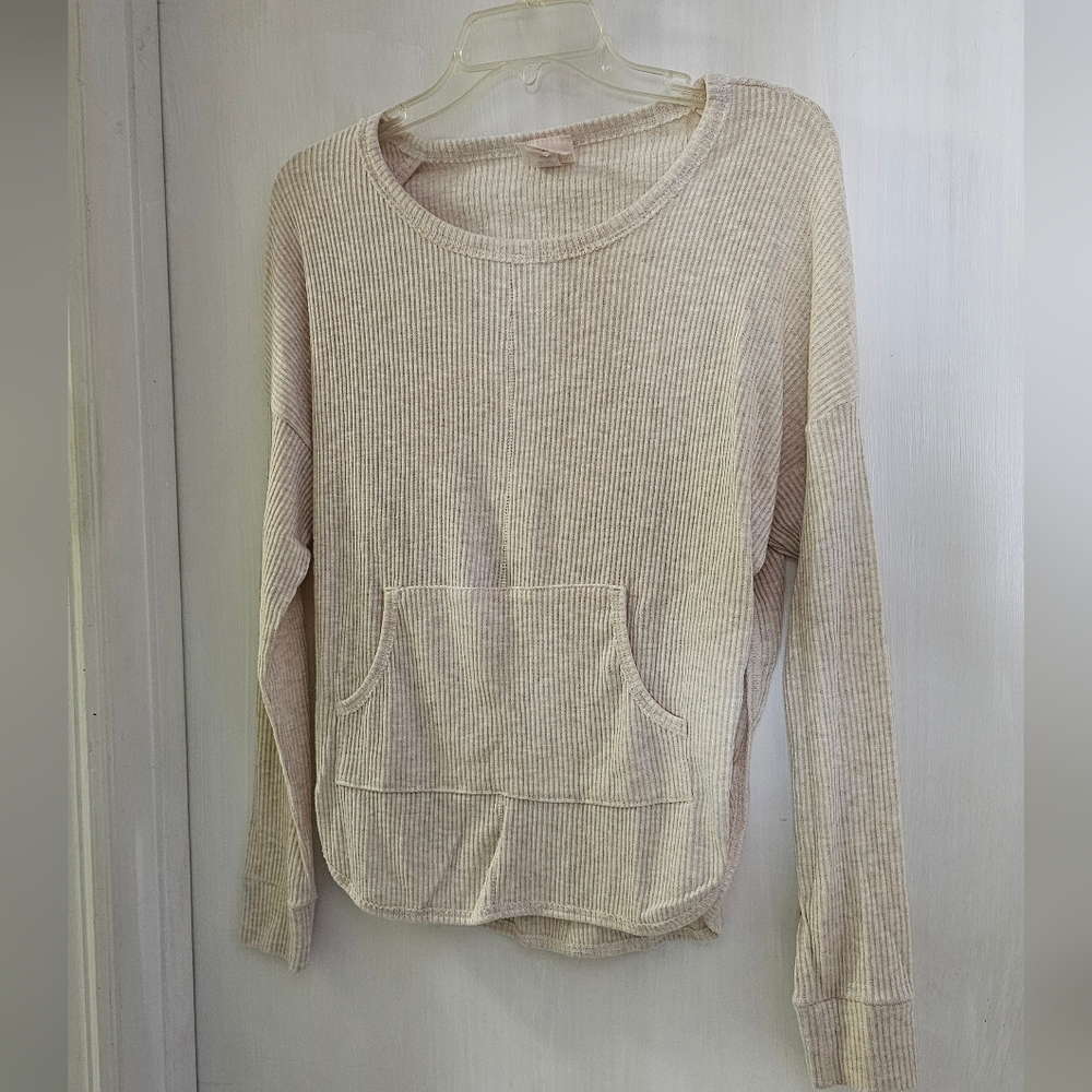 Gently Used Freeloader Open Back Long Sleeve Size M